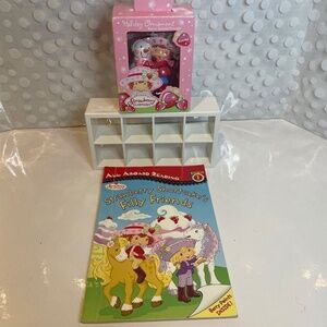 Strawberry Shortcake 🍓& snowman ☃️ornament & book bundle